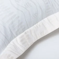 fehér pamut 50x70 cm méretű párnahuzat részlete