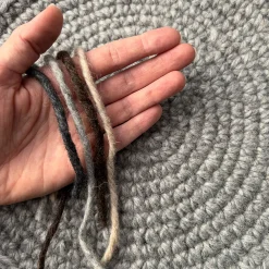 yarn shades to make round wool rug